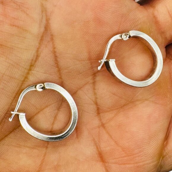 Vintage 925 Italy Sterling Silver Huggie Hoop Earrings Pair Minimalist Signed - Picture 6 of 12